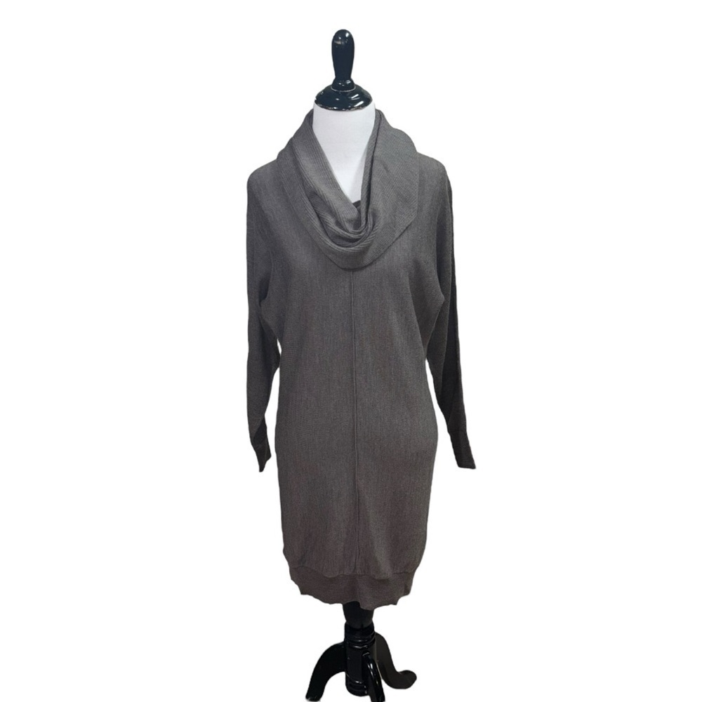 Tahari Women's Size XS Knit Sheath Dress 100% Extra Fine Merino Wool Cowl Neck